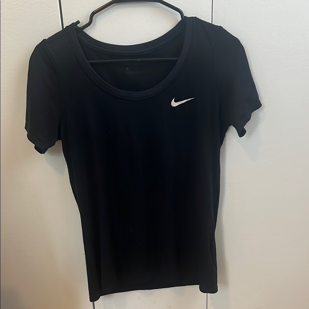 Nike Women's Black T-Shirt